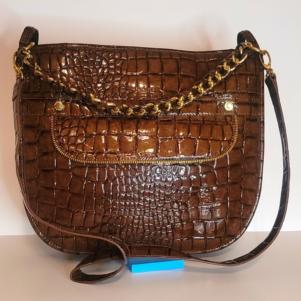 Brown faux leather purse by Gianni Bini